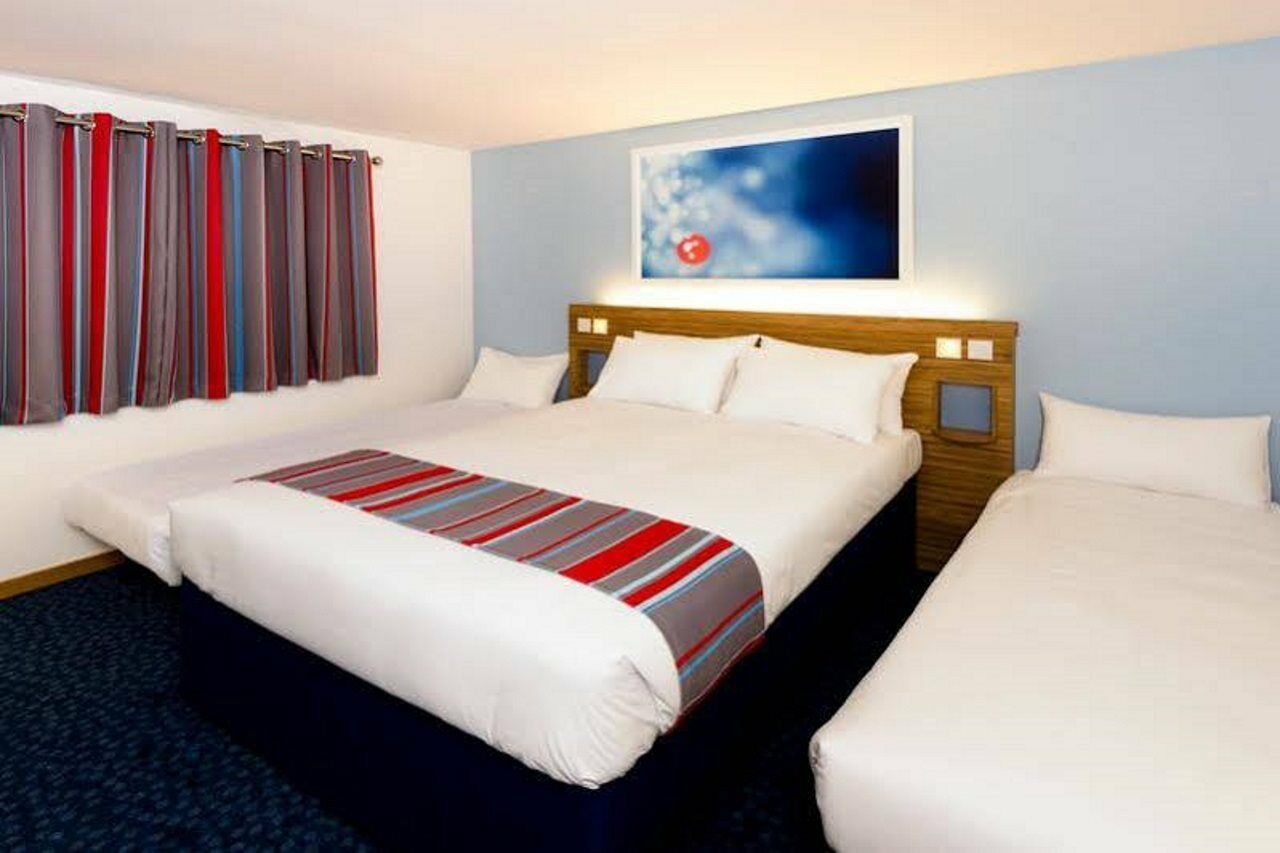 Travelodge London Woolwich Экстерьер фото